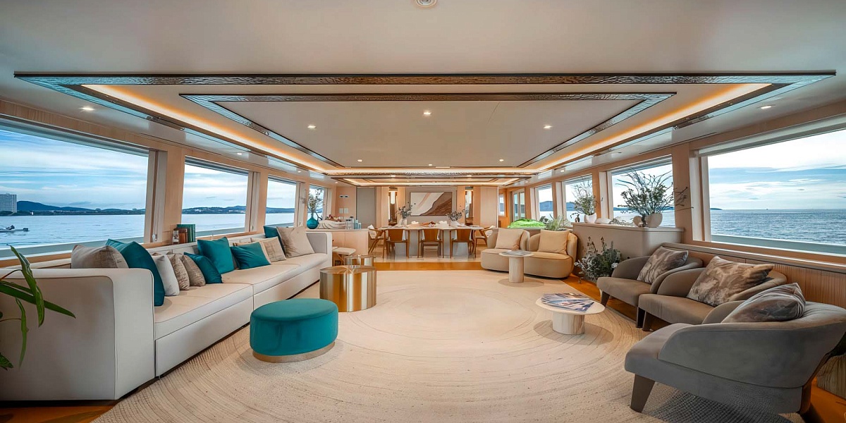 Аренда мега яхты Sea Bear Westport 130 на Пхукете